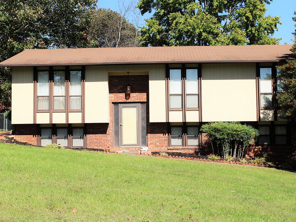 1st image of 8430 Sonesta Dr