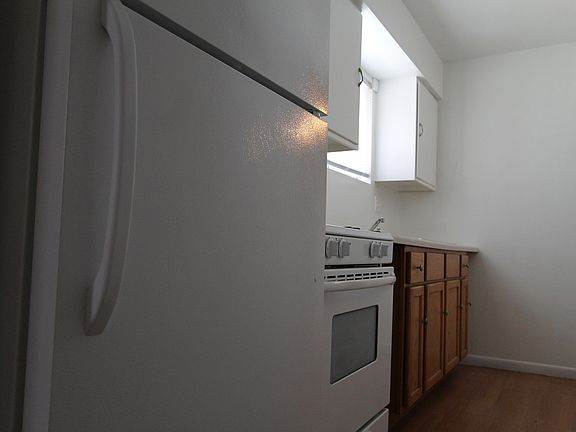 4th image of 1126 S 29th St #6