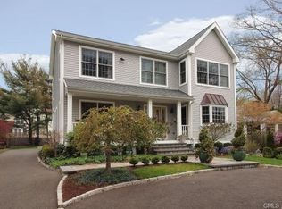 263 Country Rd, Fairfield, CT 06824