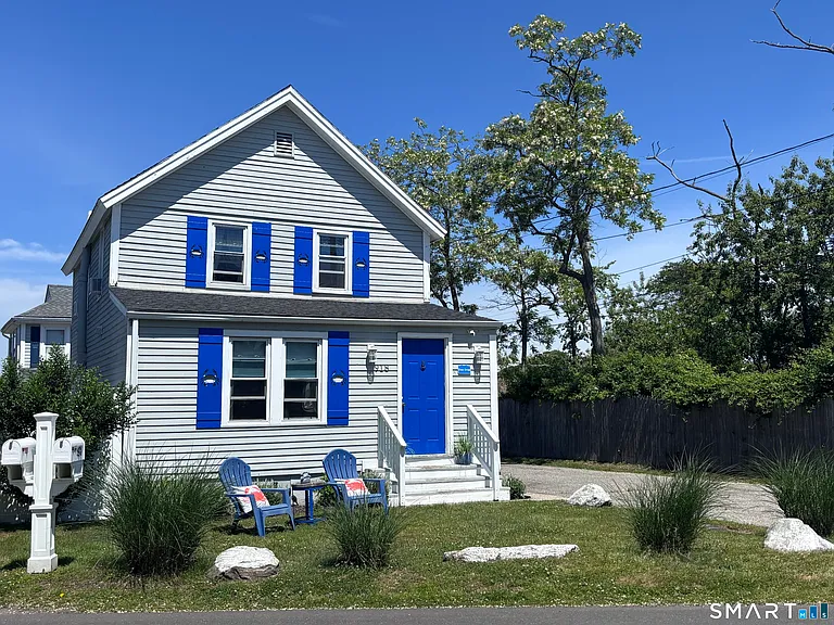 918 Fairfield Beach Rd — Photo 1