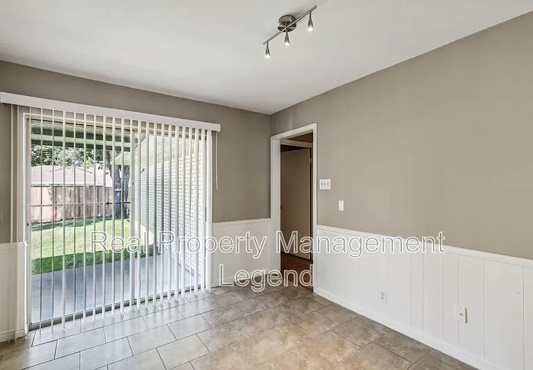13425 Janwood Ln — Photo 16