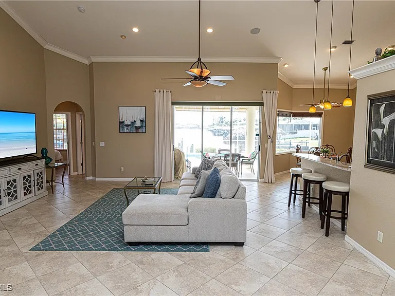 4701 Sands Blvd — Photo 21