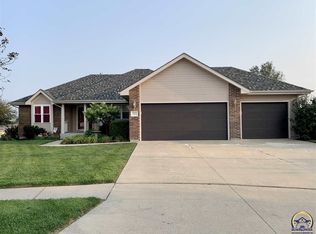 3323 SW 45th Ct, Topeka, KS 66610