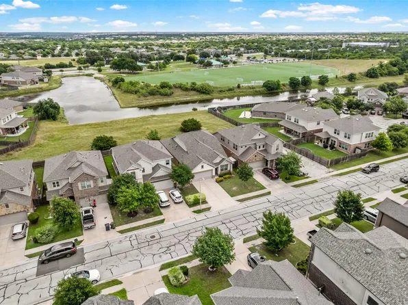 536 Rancho Verde Dr, Leander, TX 78641