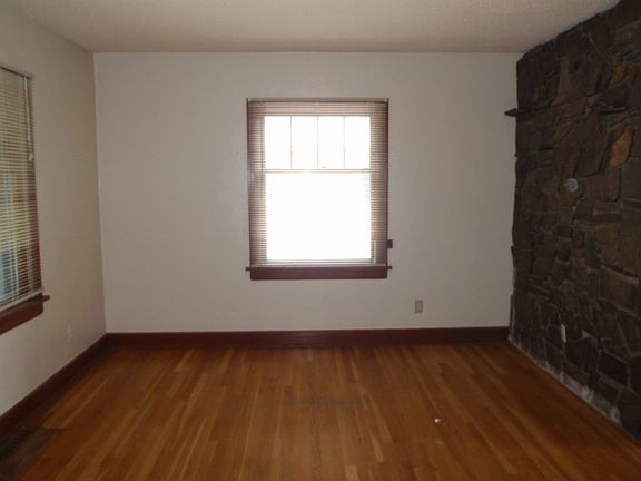 4th image of 1635 S 10th St W