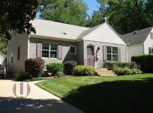 3232 Grandview Blvd, Sioux City, IA 51104