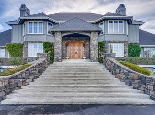 21697 Rainbow Dr, Cupertino, CA 95014