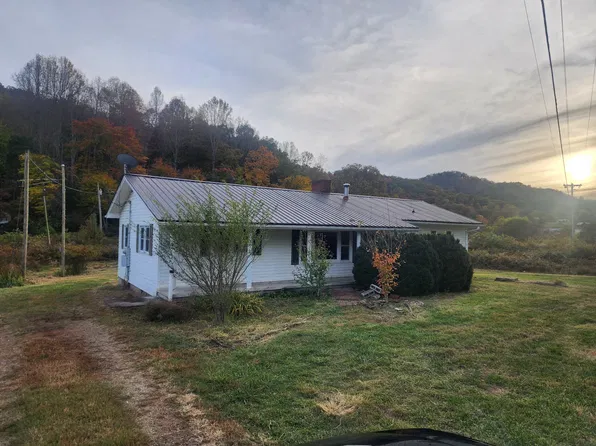 2854 Burningtown Rd, Franklin, NC 28734