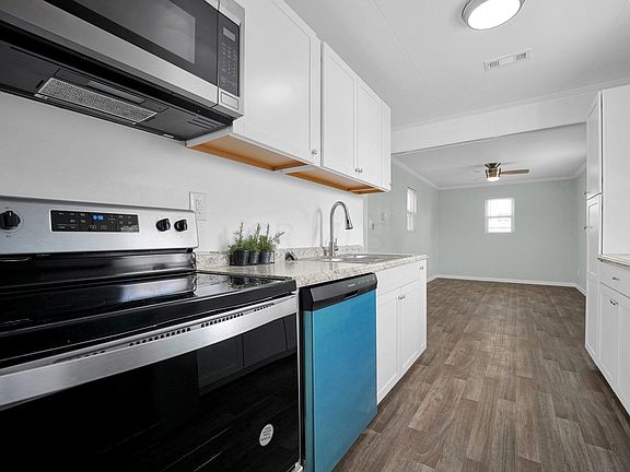 5th image of 4596 Saint Ann Ln