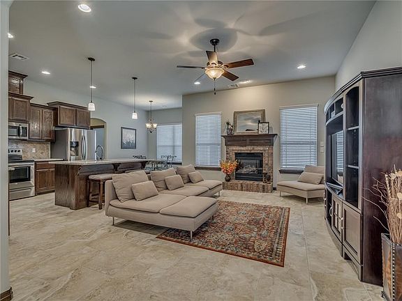 4th image of 16909 Madrid Cir