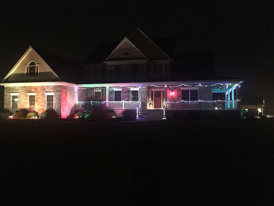 2nd image of W239N7671 Sun Valley Ct