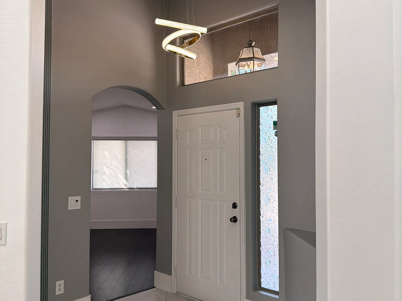 4 bed, 2.5 bath, 2439 sqft, $3,500 — Photo 3