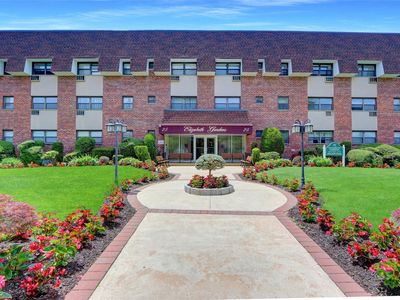 25 Elizabeth Street #1P, Farmingdale, NY, 11735