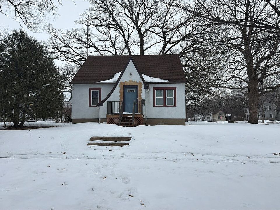 1st image of 1002 10th Ave N