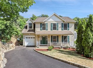 7 Evans Ter, Garrison, NY 10524