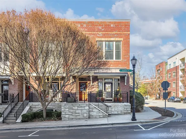 61 Stamford St, Asheville, NC 28803