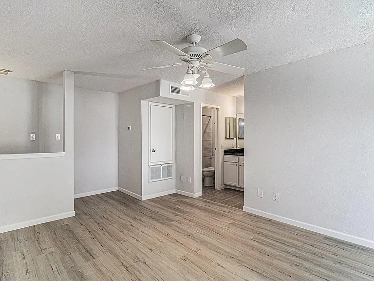 1900 Bay Area Blvd #121 — Photo 12