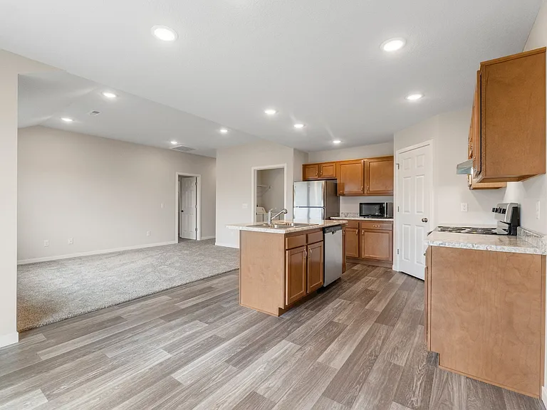 kitchen/living room