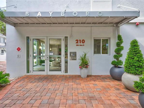 210 5th Ave S UNIT 107