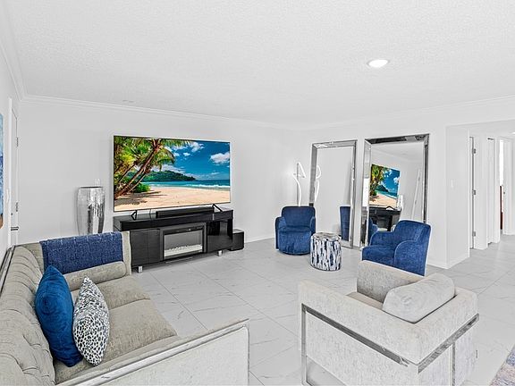 4th image of 3225 E Riverside Dr APT 34C