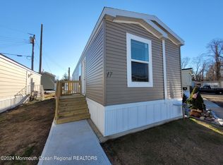 17 Avenue C, Hazlet, NJ
