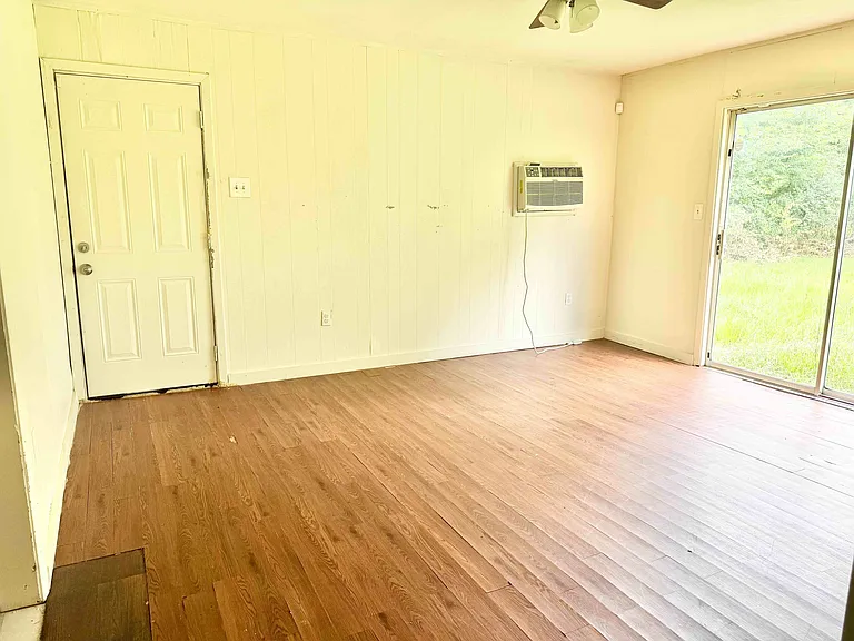10363 White Oak Dr — Photo 5