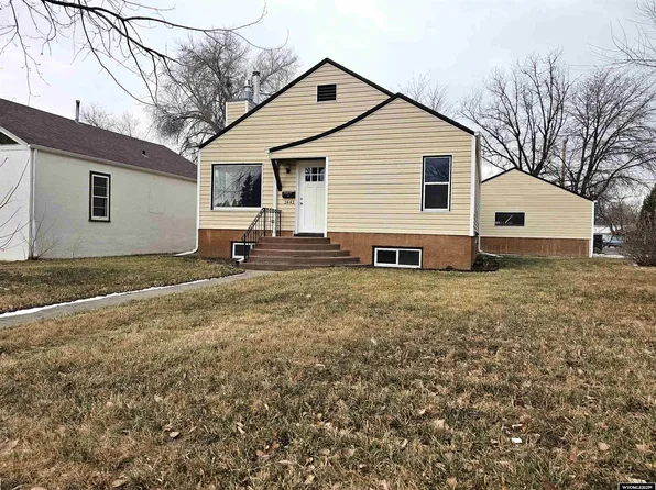 2642 E C St, Torrington, WY 82240