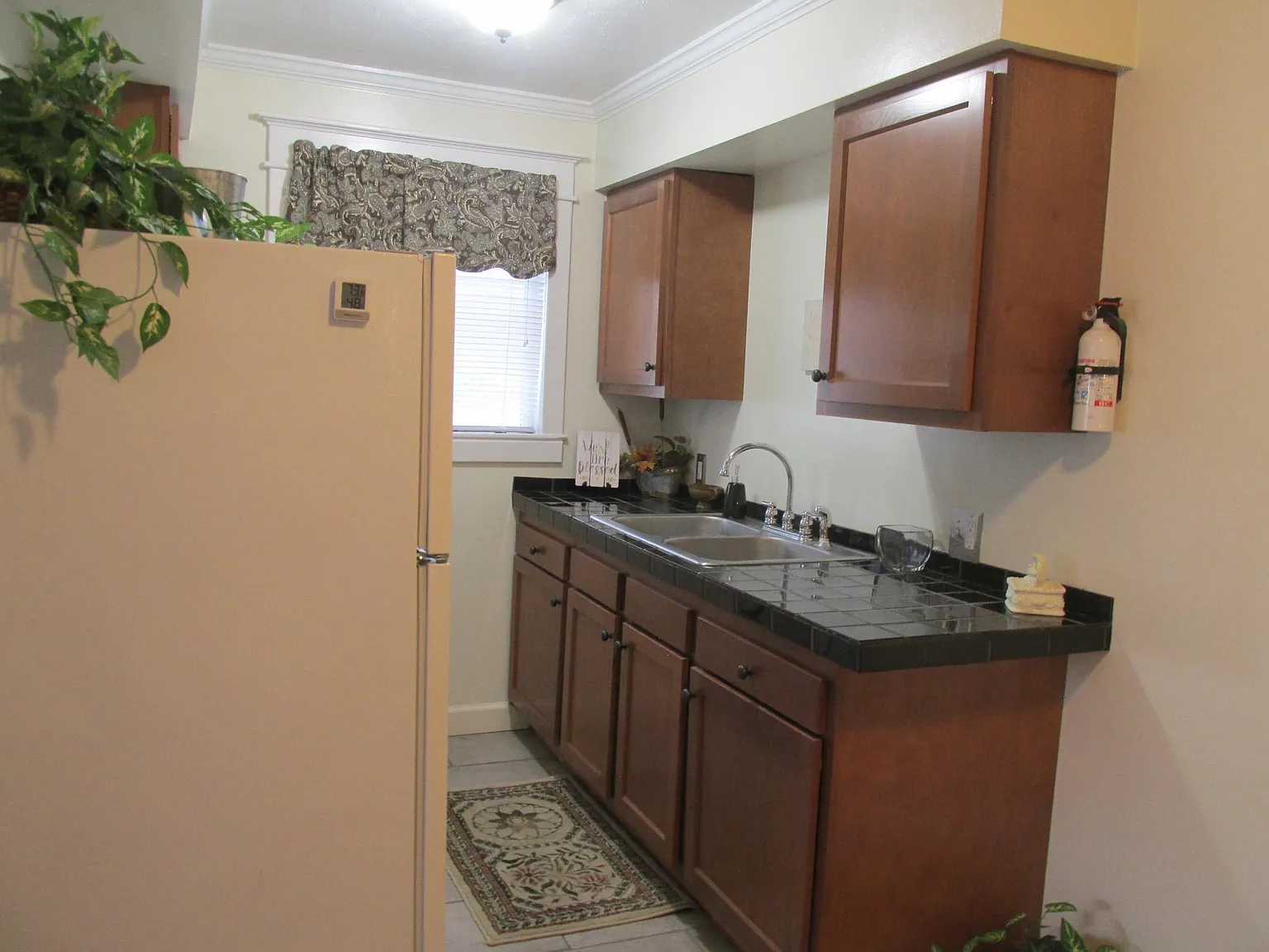 1 bed, 850 sqft, $745 — Photo 2