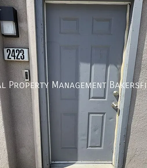 2423 Olive St #2423 — Photo 1