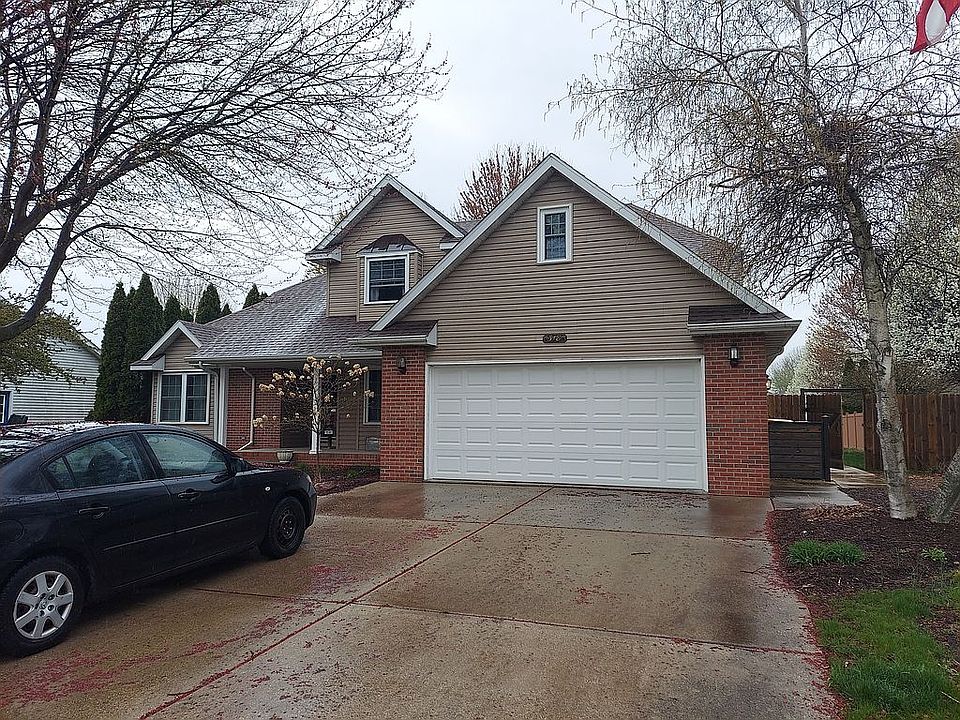 1st image of 318 S Carol Ln