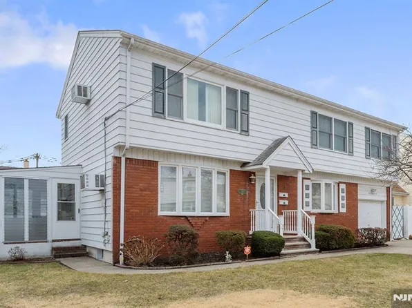 188 Lee St, Elmwood Park, NJ 07407