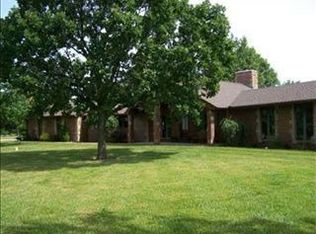 3700 NW Eric Dr, Topeka, KS 66618