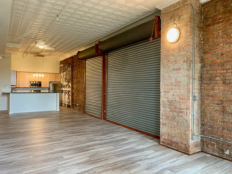 306 S Main St #2A — Photo 3