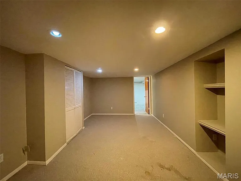 10745 Saint Xavier Ln — Photo 23
