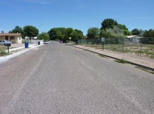 945 E Pueblo Dr, Espanola, NM 87532