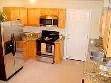 2nd image of 500 Laurel Ave