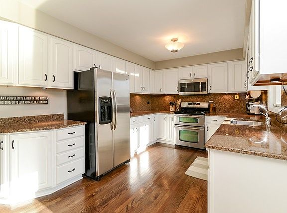 5th image of 13029 W Meadowlark Ct