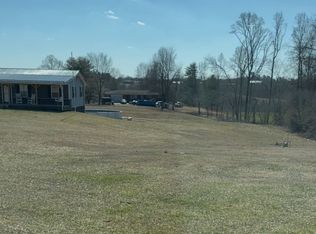 595 Lang Farm Rd, Marietta, OH 45750