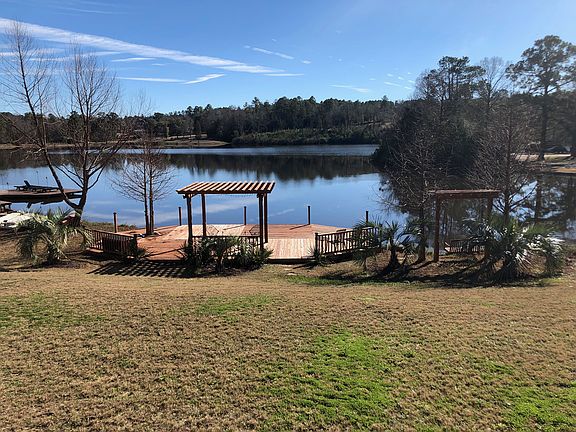 Dock with pergola & swing