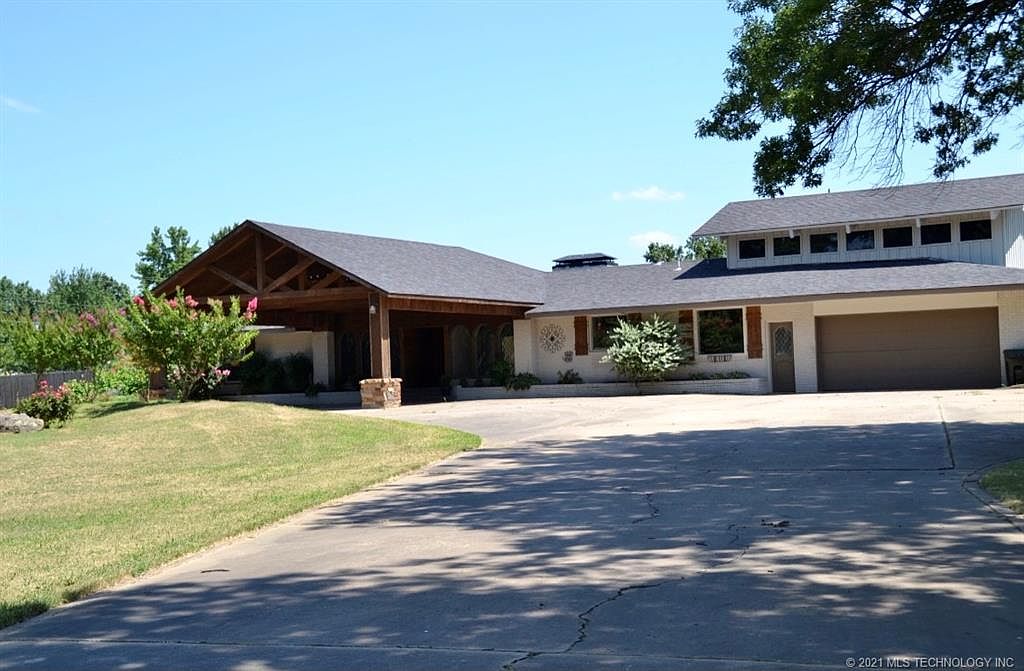 1117 E 13th St Cushing Ok 74023 Zillow