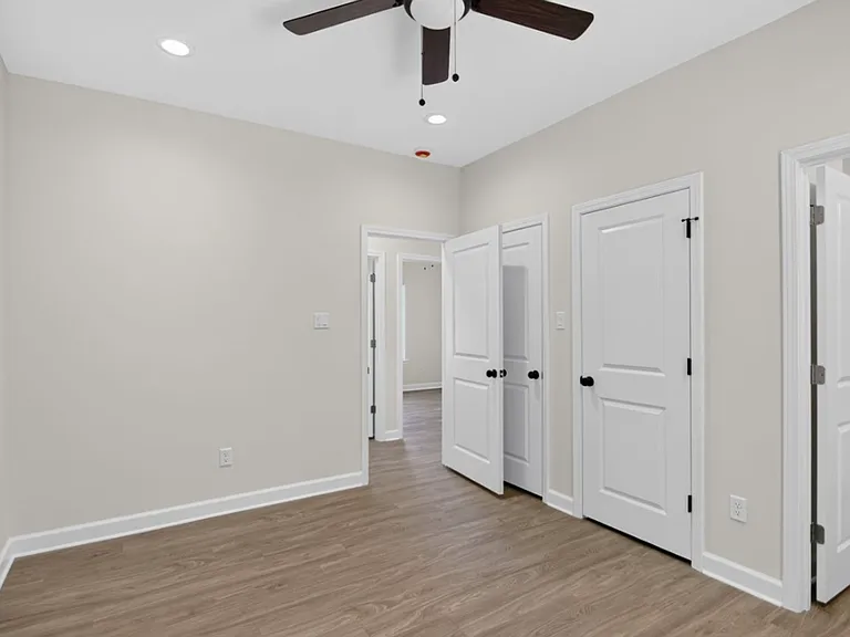 922 S Booker St — Photo 12
