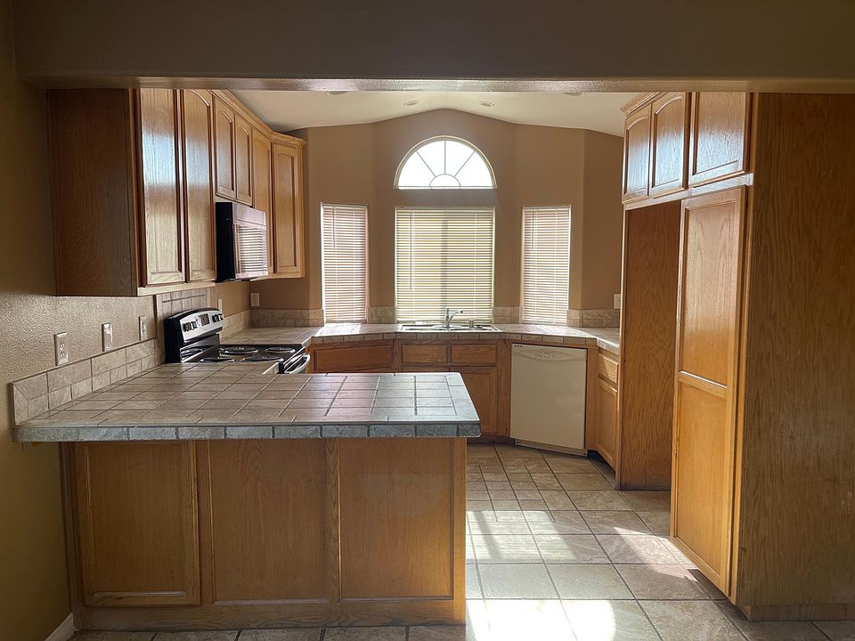1st image of 16375 Avenida Merced