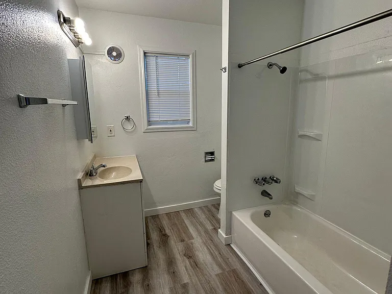 Stark Street Townhomes — Photo 42