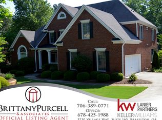 765 River Cliff Ct, Suwanee, GA 30024