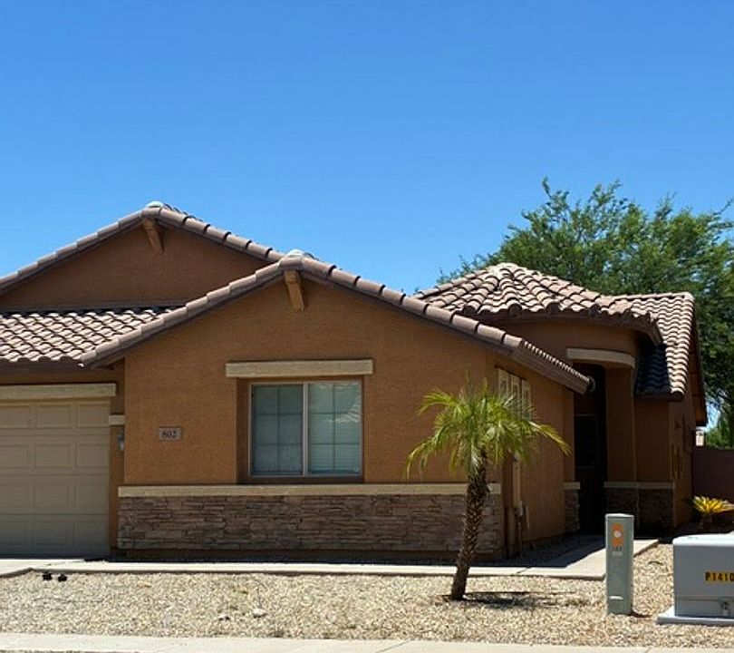 1st image of 802 S 112th Ave