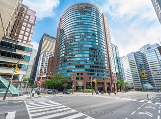 33 University Ave #1203, Toronto, ON M5J2S7