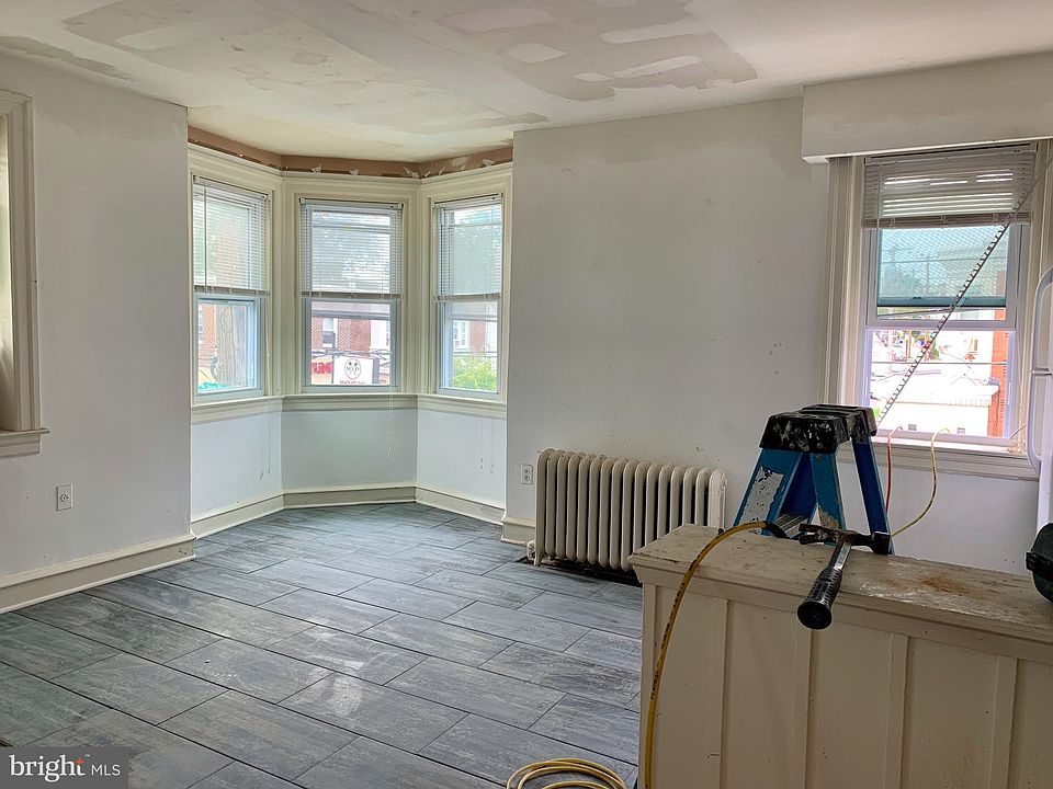 2nd image of 4223 Manayunk Ave #3
