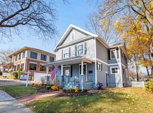 604 W University Dr, Rochester, MI 48307