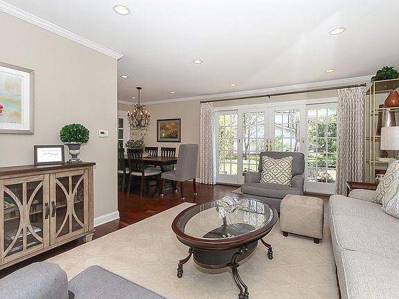 4th image of 2023 N Elizabeth Dr