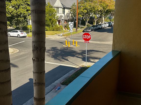 5th image of 7954 Oakwood Ave APT 3